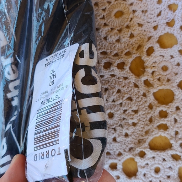 Torrid The Office TV Show SLIM FIT CREW TEE - BLACK - Picture 12 of 13